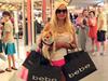 Hey Big Spenders! Shopaholics Exposed - {channelnamelong} (Replayguide.fr)