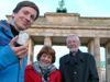25 Jahre Mauerfall - Johannes auf den Spuren der Berliner Mauer - {channelnamelong} (Super Mediathek)