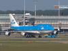 'KLM-personeel tot 50% te duur' gemist - {channelnamelong} (Gemistgemist.nl)